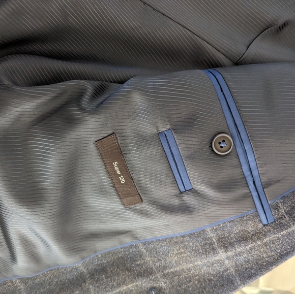 Hugo Boss Blazer - Picture 5 of 6